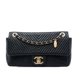 Chanel Medium Quilted Chevron Wrinkled Lambskin Surpique Flap