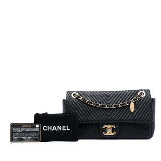 Chanel Medium Quilted Chevron Wrinkled Lambskin Surpique Flap