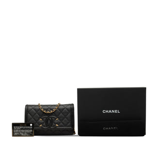 Chanel Caviar CC Filigree Wallet On Chain