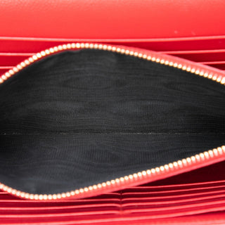Saint Laurent Grain De Poudre Cassandre Envelope Chain Wallet