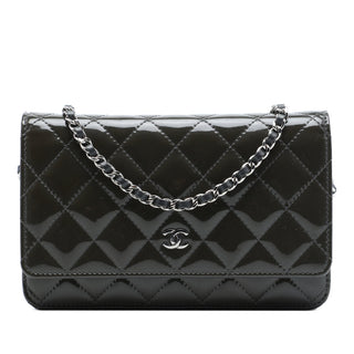 Chanel CC Quilted Patent Wallet On Chain