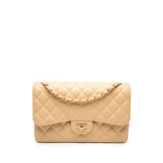 Chanel
Jumbo Classic Caviar Double Flap