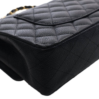 Chanel
Medium Classic Caviar Double Flap