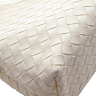 Bottega Veneta
Medium Lambskin Intrecciato Andiamo Bag