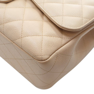 Chanel
Jumbo Classic Caviar Double Flap