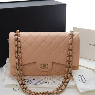 Chanel
Jumbo Classic Caviar Double Flap