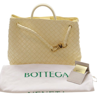 Bottega Veneta
Medium Lambskin Intrecciato Andiamo Bag