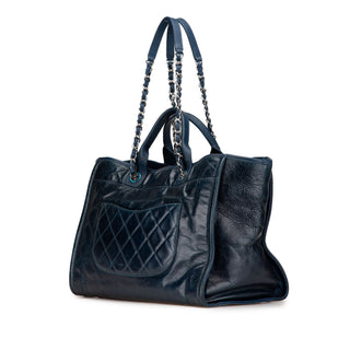 Chanel
Medium Glazed Calfskin and Caviar Deauville Tote