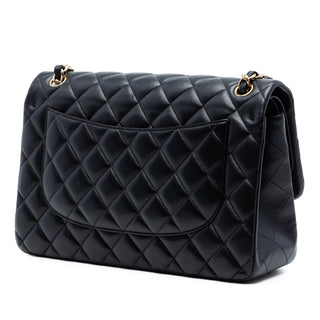 Chanel
Jumbo Classic Lambskin Double Flap