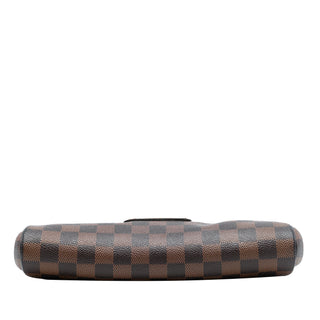 Louis Vuitton
Damier Ebene Eva