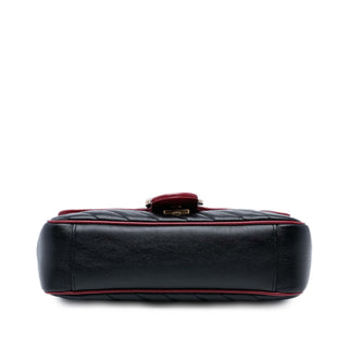 Gucci
Medium GG Marmont Shoulder Bag
