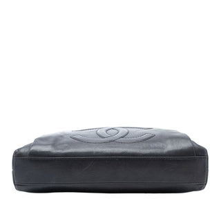 Chanel
CC Caviar Tuck Tote