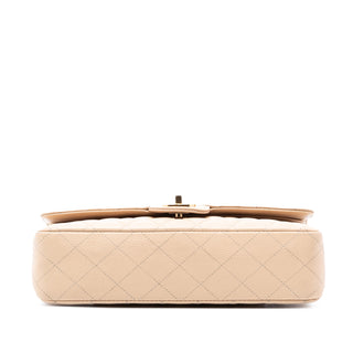 Chanel
Medium Classic Caviar Double Flap