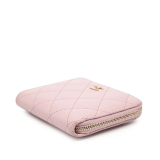 Chanel
CC Quilted Caviar Zipped Small Wallet