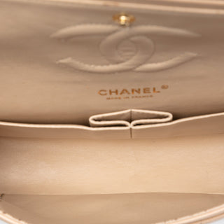 Chanel
Medium Classic Caviar Double Flap