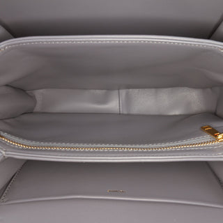 Celine
Classique Shiny Triomphe Crossbody