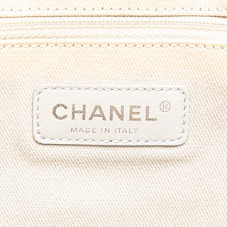 Chanel
Medium Glazed Calfskin and Caviar Deauville Tote