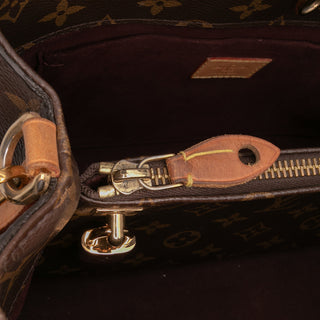 Louis Vuitton
Monogram Montaigne MM