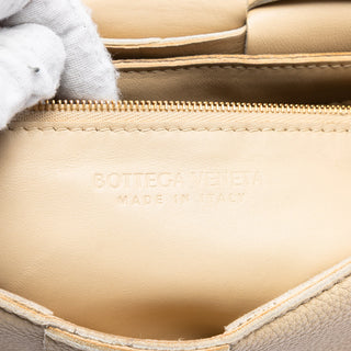 Bottega Veneta
Grained Calfskin Intrecciato Cassette Crossbody