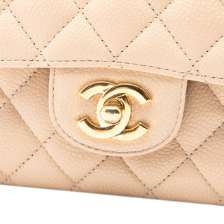 Chanel
Medium Classic Caviar Double Flap
