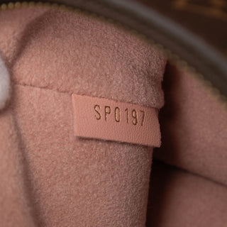 Louis Vuitton
Monogram Neonoe MM