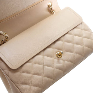Chanel
Jumbo Classic Caviar Double Flap