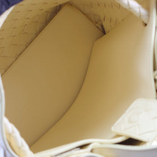 Bottega Veneta
Medium Lambskin Intrecciato Andiamo Bag