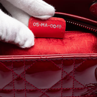 Dior
Medium Patent Cannage Lady Dior