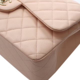 Chanel
Jumbo Classic Caviar Double Flap