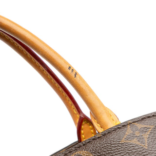 Louis Vuitton
Monogram Montaigne MM