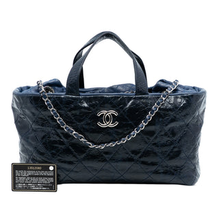 Chanel
CC Quilted Glazed Calfskin Portobello Tote
