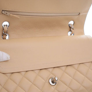 Chanel
Medium Classic Caviar Double Flap