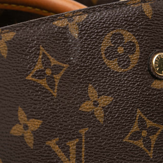 Louis Vuitton
Monogram Montaigne BB