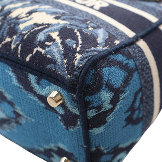 Dior
Medium Embroidered De Jouy Lady D Lite