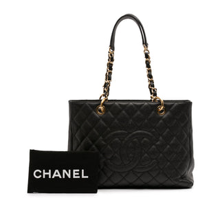 Chanel
Caviar Grand Shopping Tote